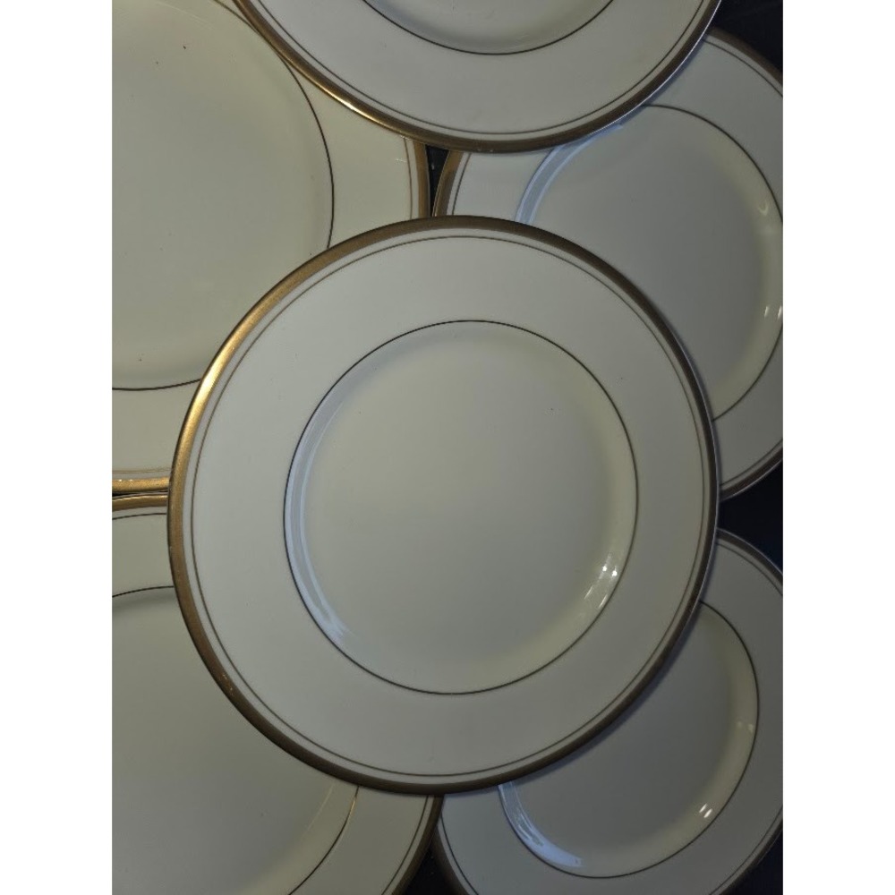 Mikasa Trousdale Ivory Bone China Bread Butter Plates Set 8 Gold Trim 6.5in - Picture 2 of 4